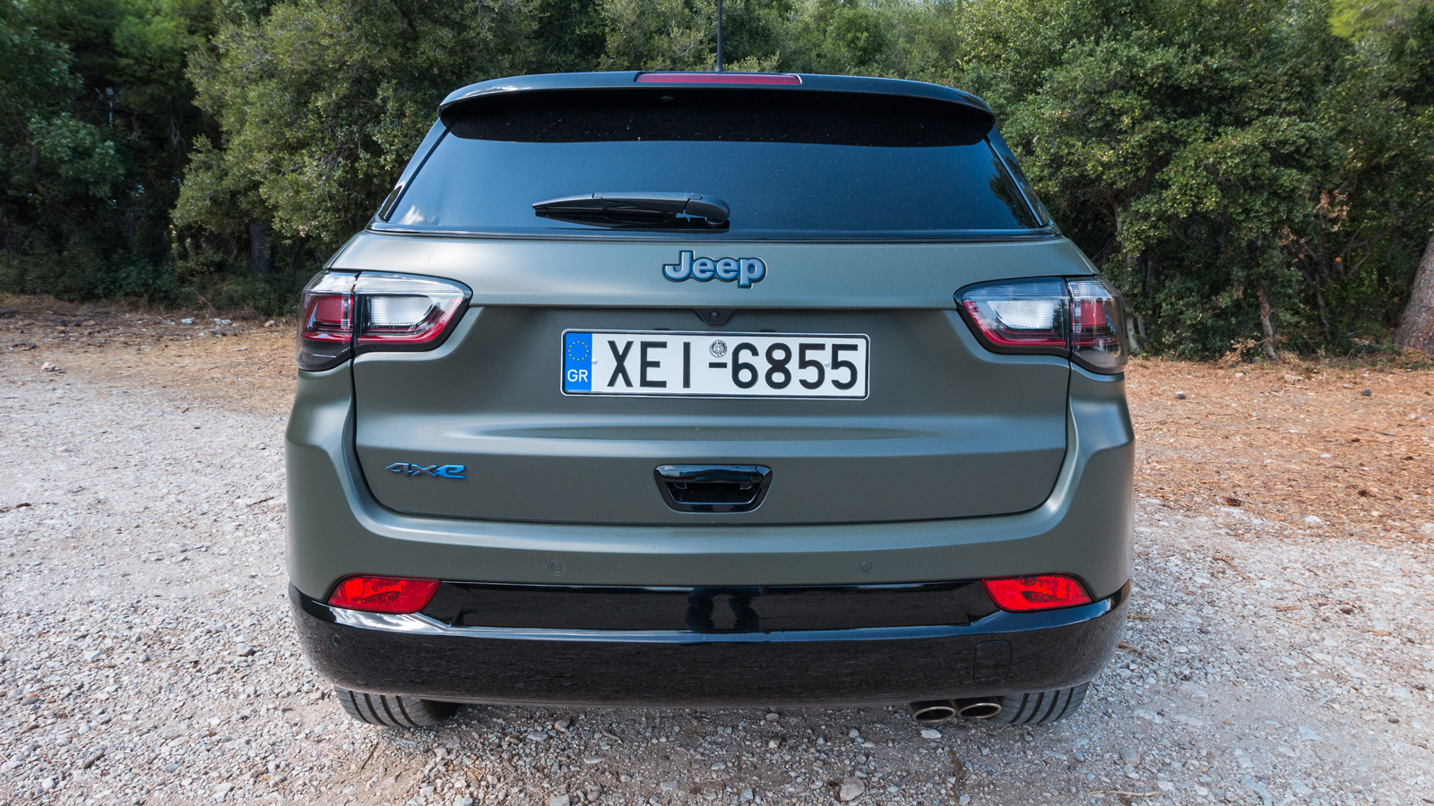 Jeep Compass 4xe: Premium, μυώδες και καίει μόλις 6,3λτ